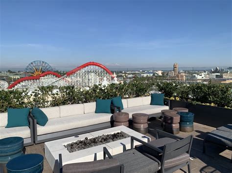 Hotels with Disneyland Fireworks View - Watch Outside the Park