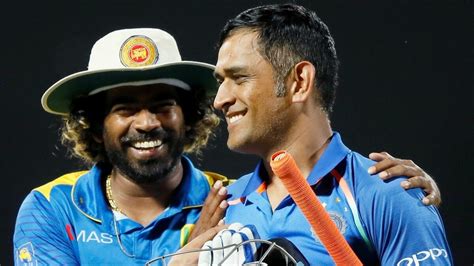 When an injured Dhoni helped India beat Pakistan in Asia Cup - News ...