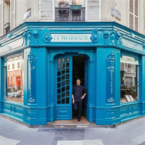 The Most Enchanting Way to See Paris May Be Through Its Colorful ...