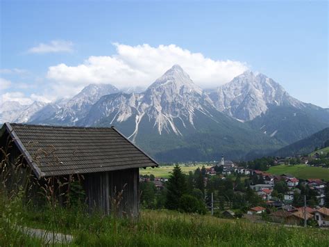 Gambar : pemandangan, pondok, Desa, dataran tinggi, punggung bukit, pegunungan Alpen ...