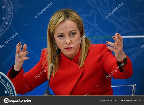 Giorgia Meloni Session Press Conference Approval 2023 Budget Bill ...