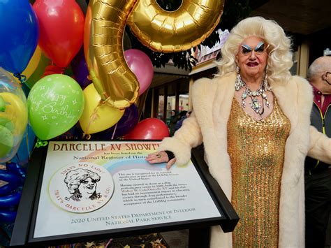 The world's oldest drag queen, Darcelle XV died at the age of 92 - TheDailyGuardian