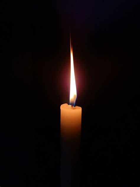 lighted candle photo – Free Candle Image on Unsplash | Photo candles ...