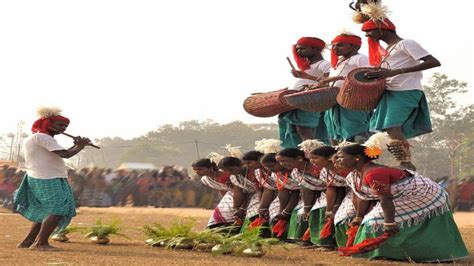 Santhal Tribe - People and Culture - THE WORLD HOUR | Dance of india ...