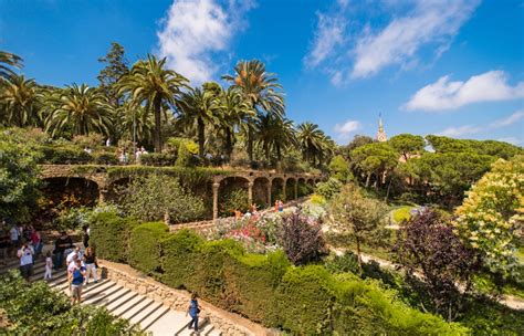 Inside Park Guell | What to see & Things to do