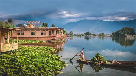 Srinagar Tourism | Best Places to Visit & Srinagar Tour Packages