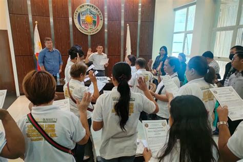 Paranaque homeowners associations officers take oath