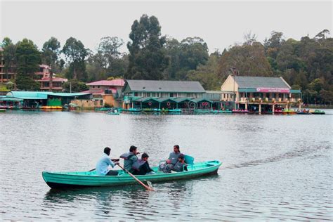 Boat Riding a Family at the Kodaikanal Lake Near the Boat House. Editorial Stock Image - Image ...