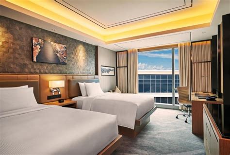 12 Hotels Near Manila Airport (for When Your Flight Is Too Early)