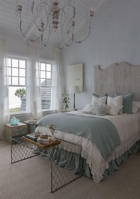 25+ Best Romantic Bedroom Decor Ideas and Designs for 2021