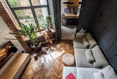 Cozy Apartment with Small Yard and Light Contemporary Design - InteriorZine