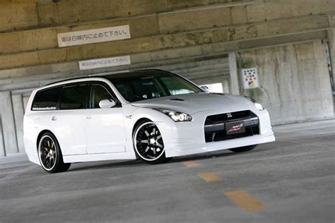 Nissan Skyline Wagon:picture # 7 , reviews, news, specs, buy car