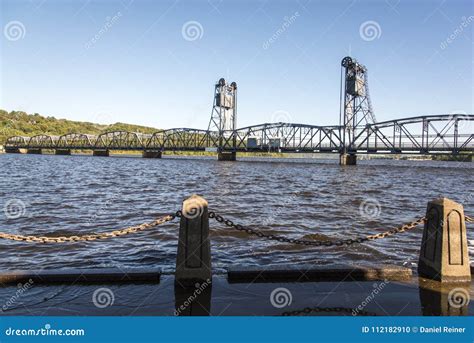 Stillwater lift bridge, MN editorial image. Image of bridge - 112182910