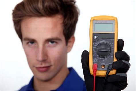 simple ways test batteries using multimeter | BATTERY MAN GUIDE