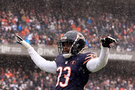 Jaylon Johnson lands long-term deal with Bears after receiving ...