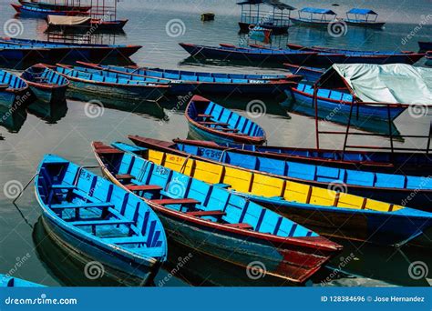 Colors of Nepal editorial photo. Image of pokhara, annapurna - 128384696