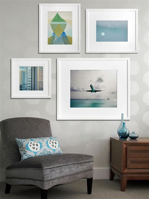 How To Create an Art Gallery Wall | Interior Design Styles and Color ...