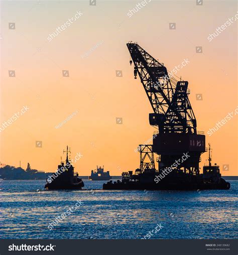 Construction Works Sea Offshore Platform Skyline Stock Photo 248139682 | Shutterstock