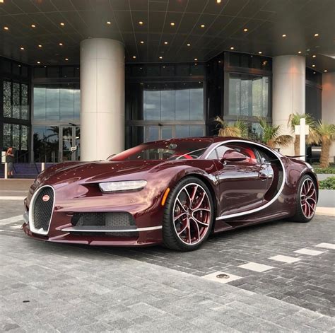 Bugatti Chiron in fully exposed Red carbon fiber w/ two tone Red ...