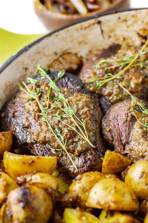 Steak And Potatoes (One Pan Recipe!) - Wholesome Yum