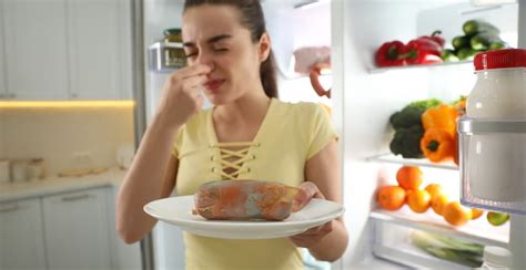 7 Signs of Spoiled Meat to Keep Your Family Safe