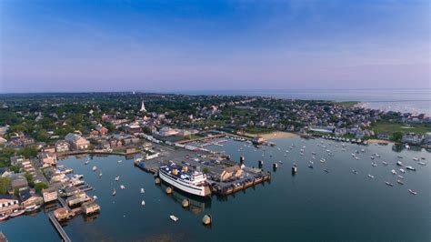 How To Get To Nantucket From Boston (8 Ways)