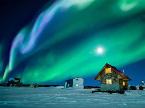 A Village in Canada : r/interestingasfuck