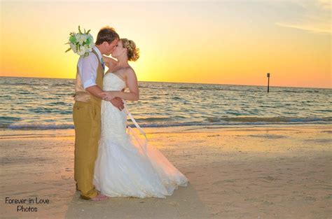 Best Barefoot Beach Weddings Guide - Florida Beach Weddings