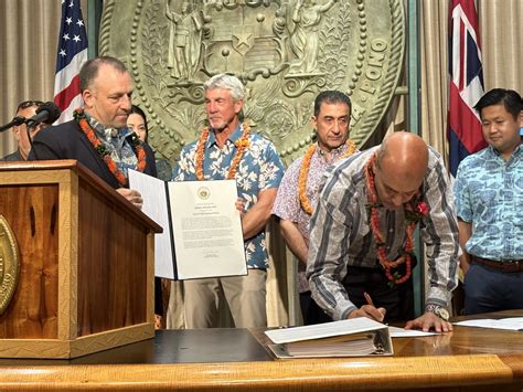 Hawaii Governor Promises 10,000 New Affordable Rentals In The Next 10 ...