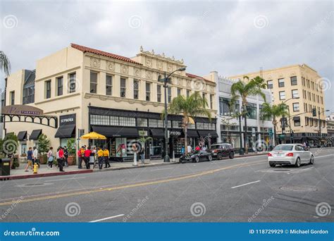 Old Town Pasadena, California Editorial Stock Image - Image of busy, california: 118729929