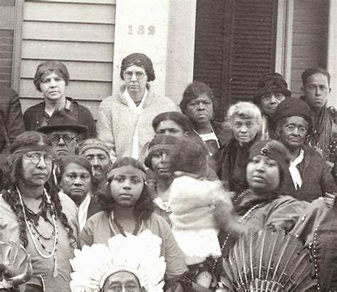 Historic Iroquois and Wabanaki Beadwork: An Intriguing Narragansett & Wampanoag Image from 1925