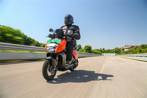 Hero Vida V1 Pro first ride review | The new electric two-wheeler benchmark?