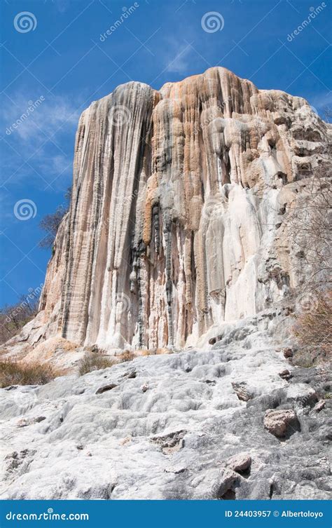 Hierve El Agua, Petrified Waterfall in Oaxaca Stock Image - Image of ...