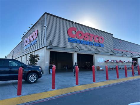 Where Size Matters: The 5 Largest Costco Locations in California