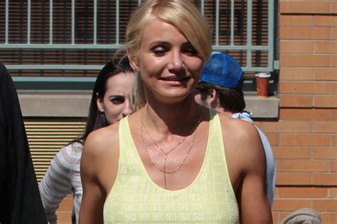 Cameron Diaz flashes some boob and suffers nip slip on the set - Mirror ...