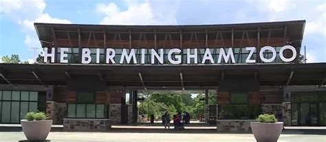 Birmingham Zoo: A Guide to the Attractions and Education Programs ...