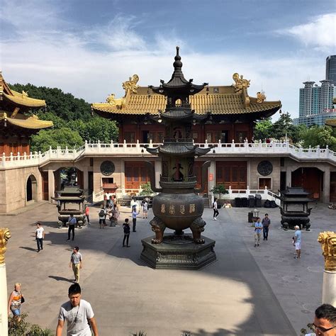 Jing'an Temple (Shanghai) - Tripadvisor