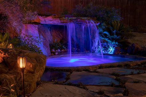 Natural Rock Spas | Stunningly Realistic | Hot tub designs, Backyard ...