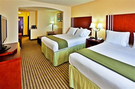 Discount Coupon for Holiday Inn Express Hotel & Suites Perry in Perry, Oklahoma - Save Money!