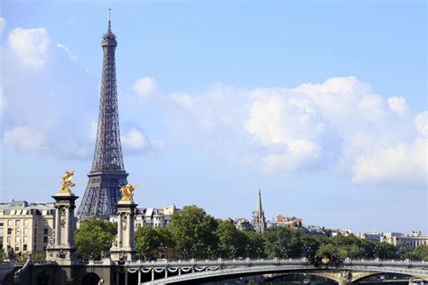 Skip-the-Line Eiffel Tower & Seine River Cruise - Paris, France | Gray Line