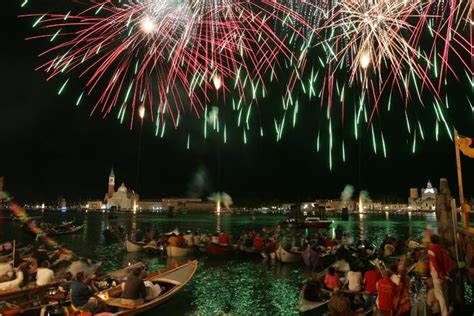 Annual Festa del Redentore Lights Up Venice | ITALY Magazine