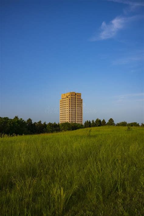 The 21-story Art Deco North Dakota State Capitol in Bismarck Stock Image - Image of 21story ...