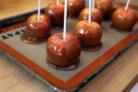 DIY Halloween Caramel Apples | KQED