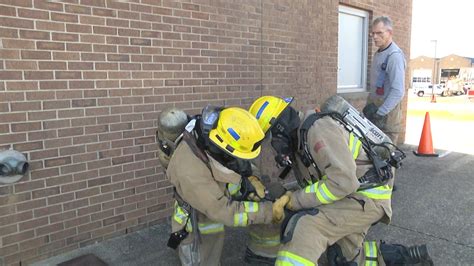 Bowling Green Fire Department trains new recruits - WNKY News 40 Television