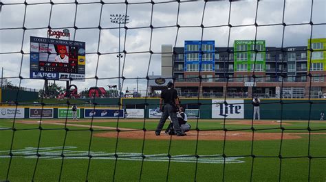 #GoNuts For The Lansing Lugnuts! | Daddy Realness