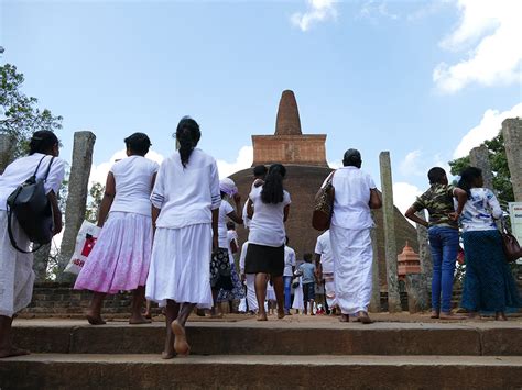 Guide to ANURADHAPURA and MIHINTALE – bye:myself