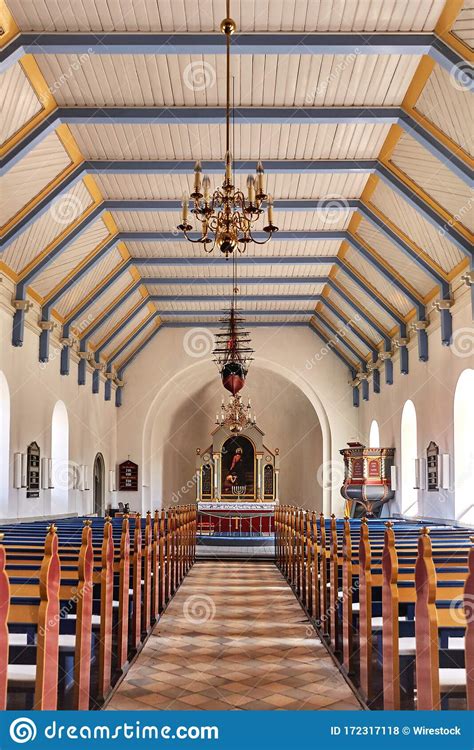 Svaneke Church, Bornholm, Danmark Redaktionell Arkivfoto - Bild av bänk, färg: 172317118