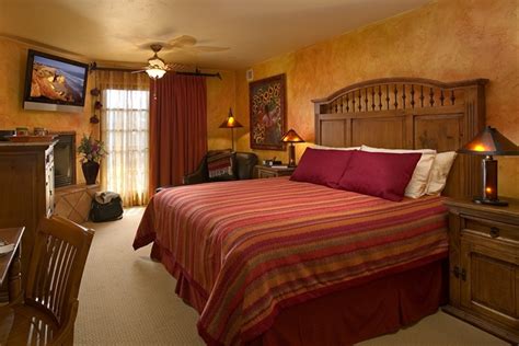 Hotel Rooms and Suites in Avila Beach at The Avila la Fonda Hotel