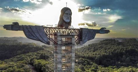 Third-tallest Jesus statue being built in Brazil