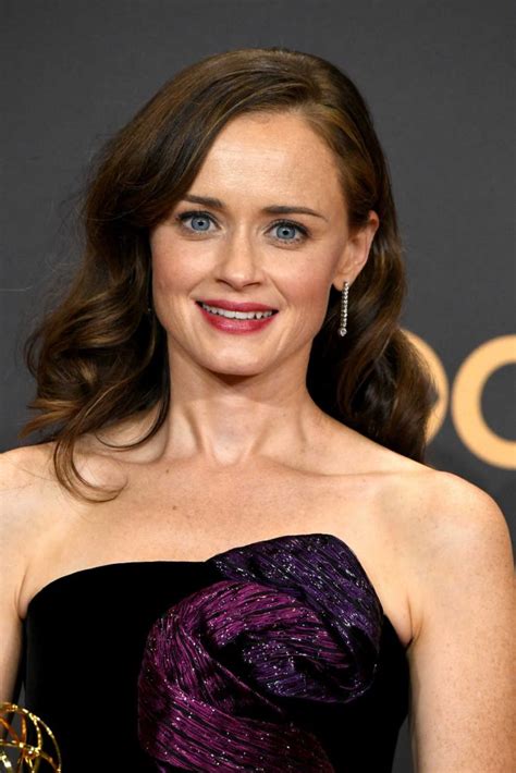 Alexis Bledel at the 69th Annual Primetime Emmy Awards in Los Angeles 09/17/2017 – celebsla.com